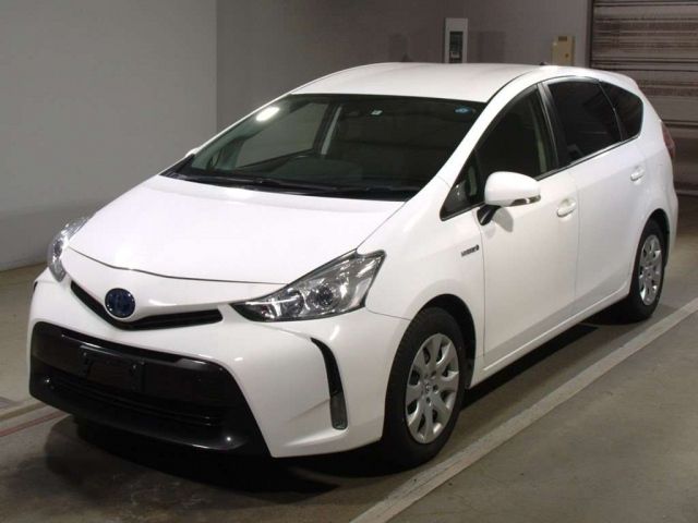 2202 Toyota Prius alpha ZVW41W 2019 г. (TAA Chubu)